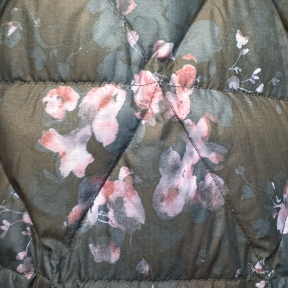 Volcom Floral Iris Black Quilted Women's Jacket Mid-Length with Pockets / large - Picture 5 of 13